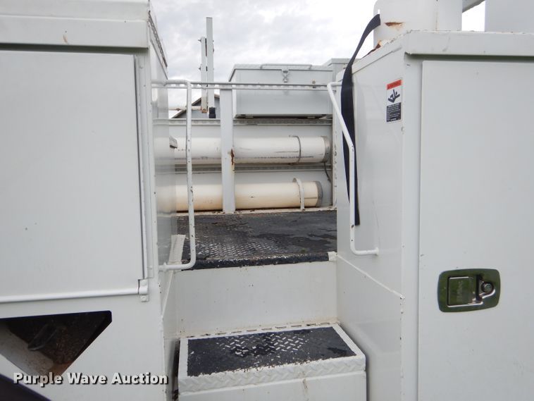 image for item FC9897 2014 Freightliner Business Class M2 bucket truck