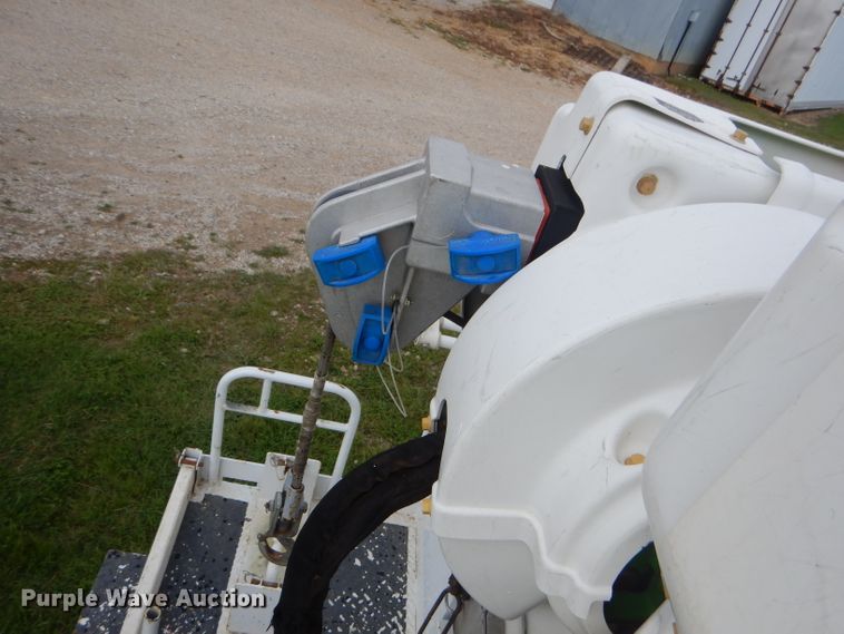 image for item FC9897 2014 Freightliner Business Class M2 bucket truck