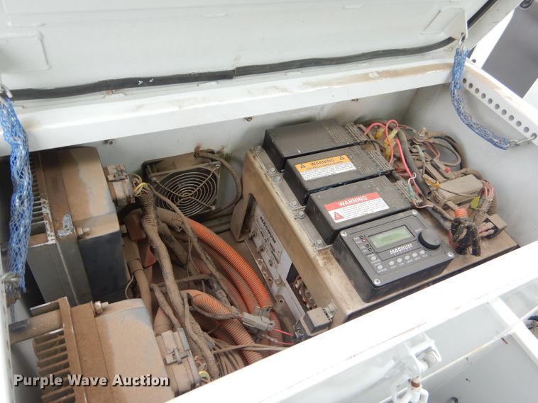 image for item FC9897 2014 Freightliner Business Class M2 bucket truck