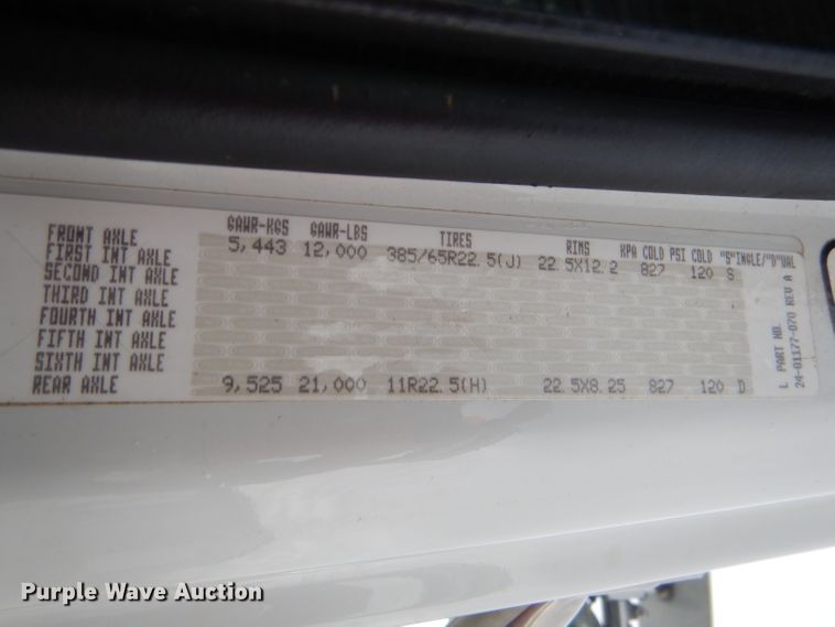 image for item FC9897 2014 Freightliner Business Class M2 bucket truck