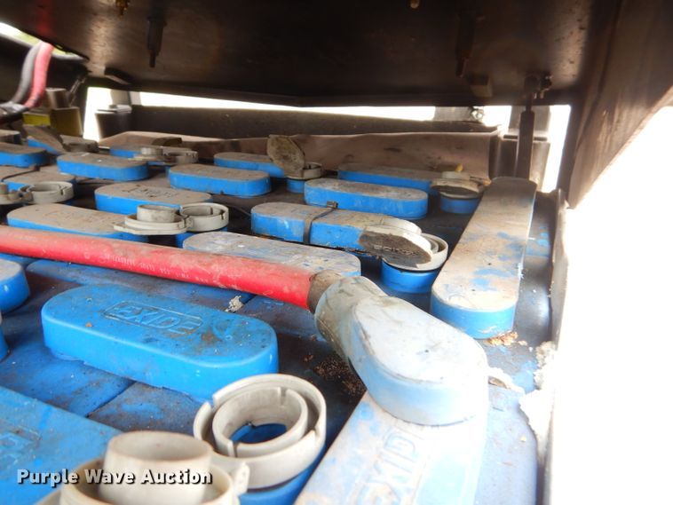 image for item FC9899 Clark forklift