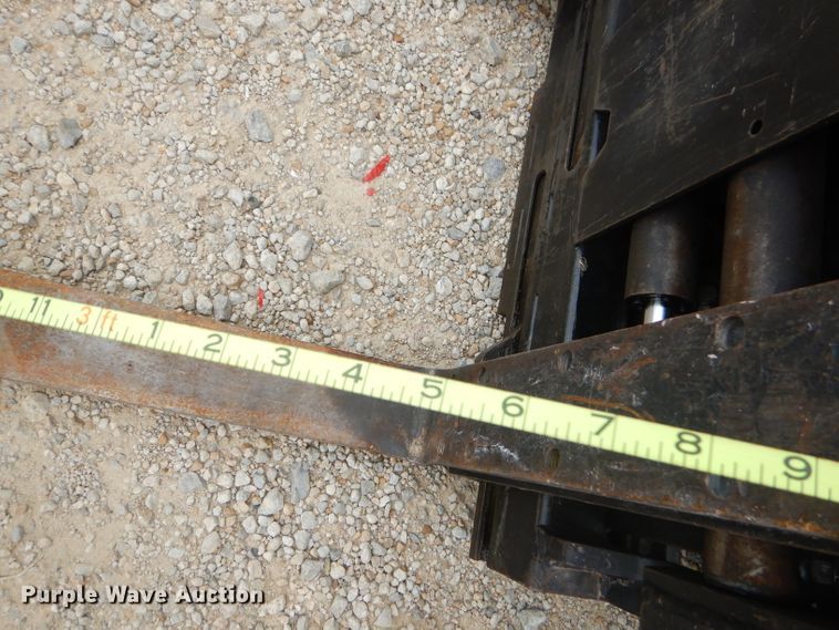 image for item FC9899 Clark forklift