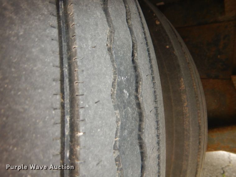 image for item FC9900 2003 Safari Cheetah RV