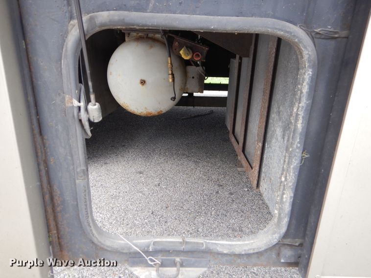 image for item FC9900 2003 Safari Cheetah RV