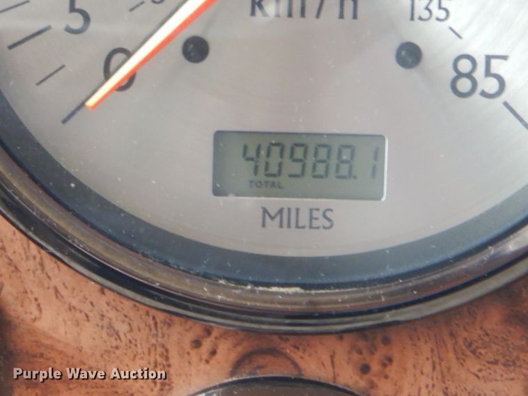 image for item FC9900 2003 Safari Cheetah RV