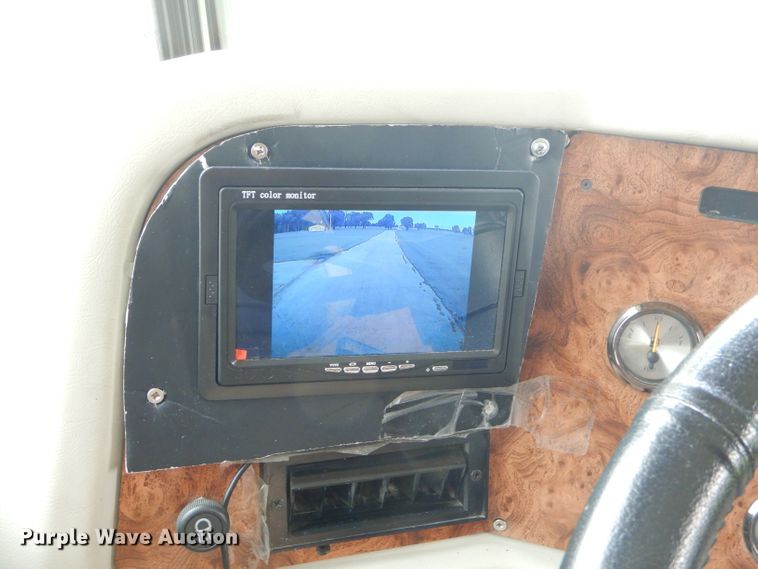 image for item FC9900 2003 Safari Cheetah RV