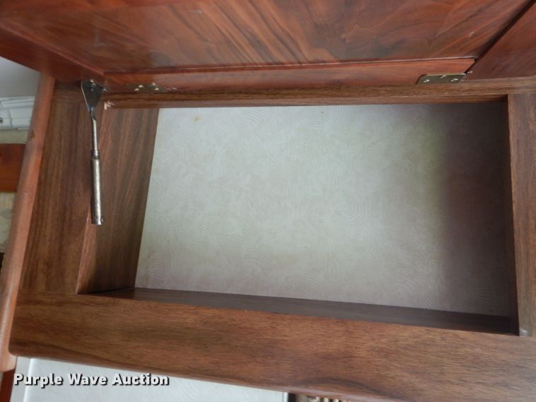 image for item FC9900 2003 Safari Cheetah RV