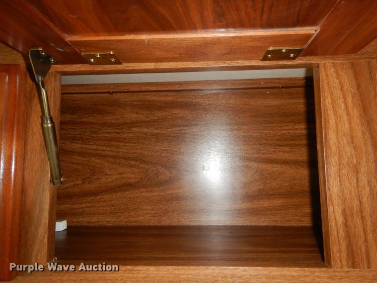 image for item FC9900 2003 Safari Cheetah RV