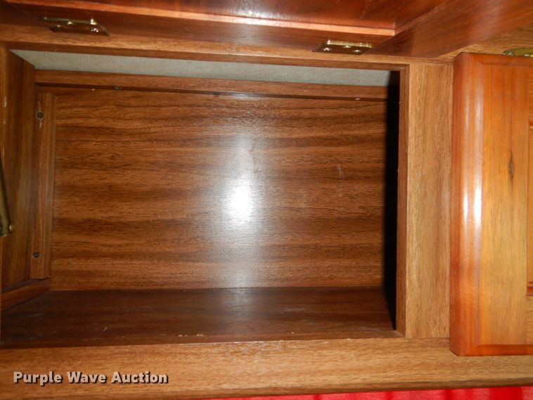 image for item FC9900 2003 Safari Cheetah RV