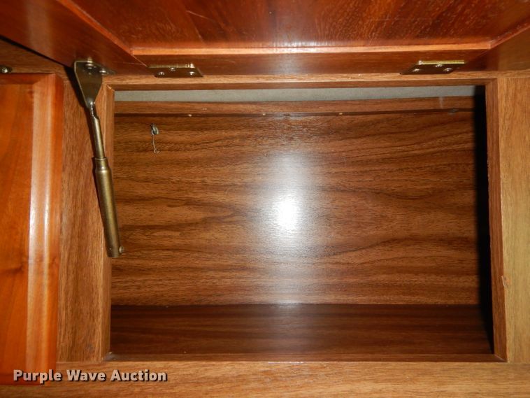 image for item FC9900 2003 Safari Cheetah RV