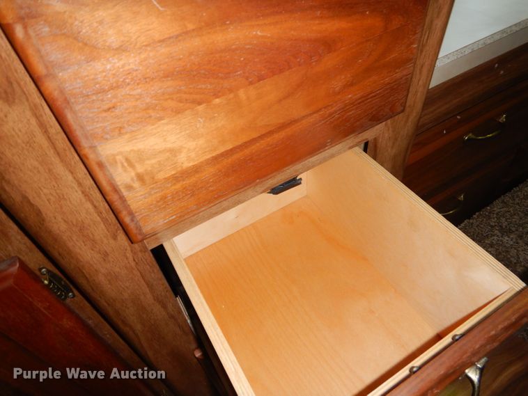 image for item FC9900 2003 Safari Cheetah RV