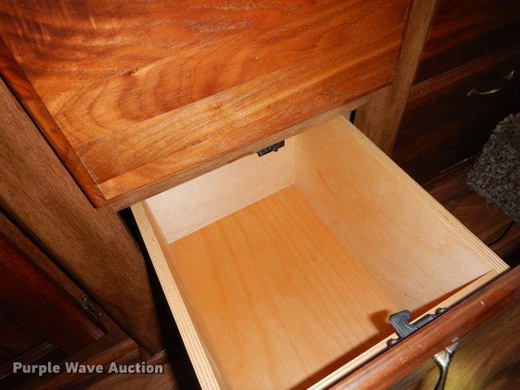 image for item FC9900 2003 Safari Cheetah RV