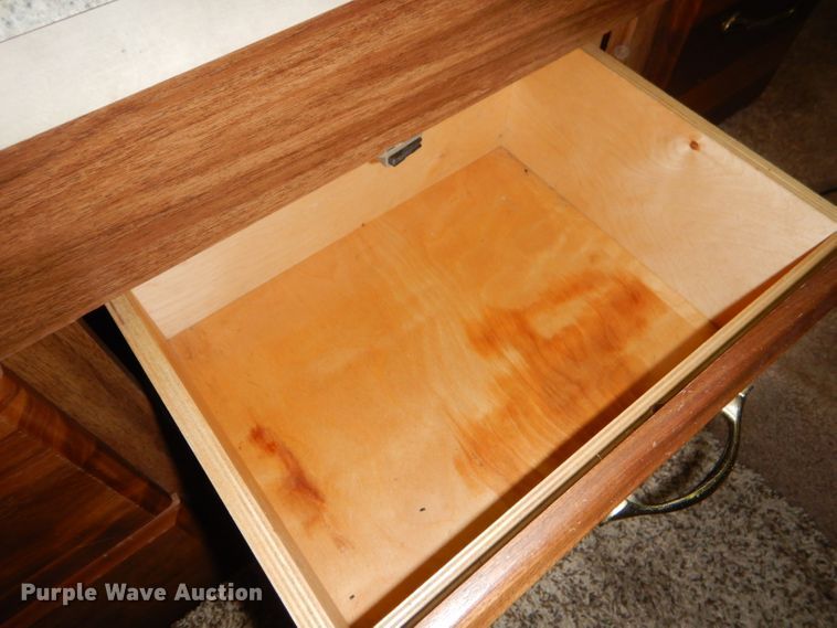 image for item FC9900 2003 Safari Cheetah RV