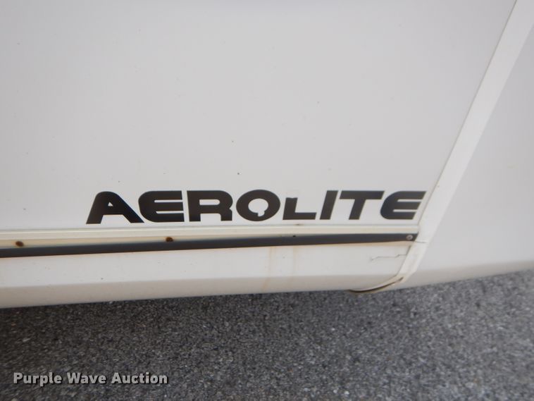 image for item FC9906 2006 Ford E350 shuttle bus