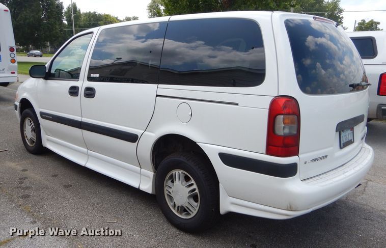 image for item FC9907 2005 Chevrolet Venture handicap accessible mini van