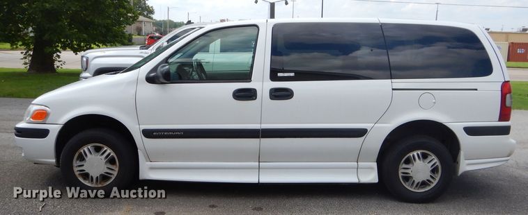 image for item FC9907 2005 Chevrolet Venture handicap accessible mini van