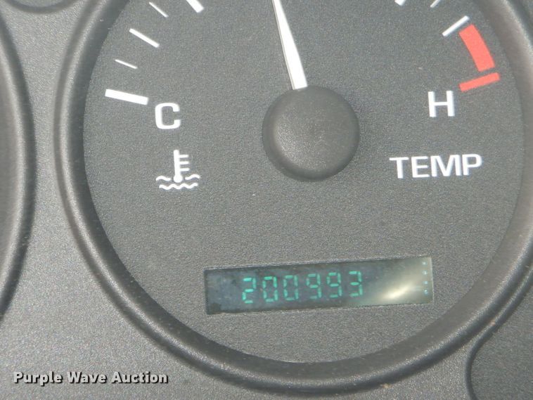 image for item FC9907 2005 Chevrolet Venture handicap accessible mini van