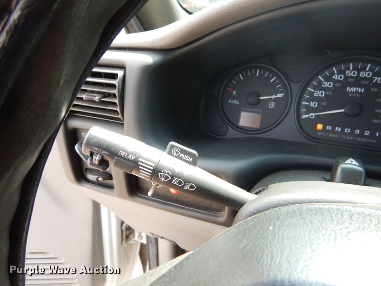 image for item FC9907 2005 Chevrolet Venture handicap accessible mini van