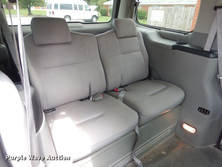 image for item FC9907 2005 Chevrolet Venture handicap accessible mini van