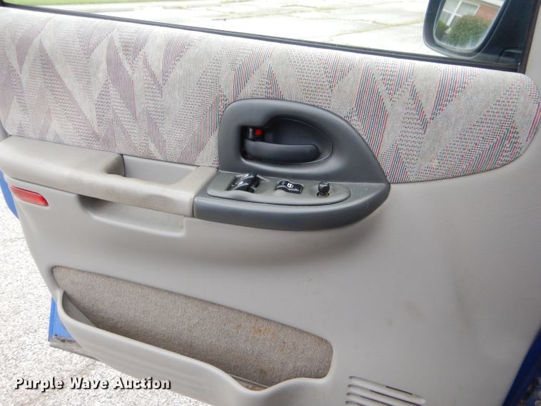 image for item FC9908 1997 Chevrolet Venture minivan