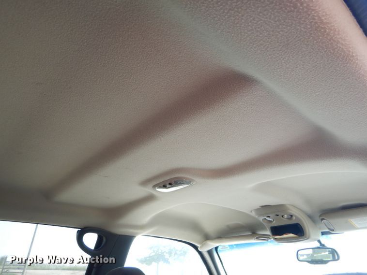 image for item FG9770 2004 Chevrolet Silverado 1500 Crew Cab pickup truck