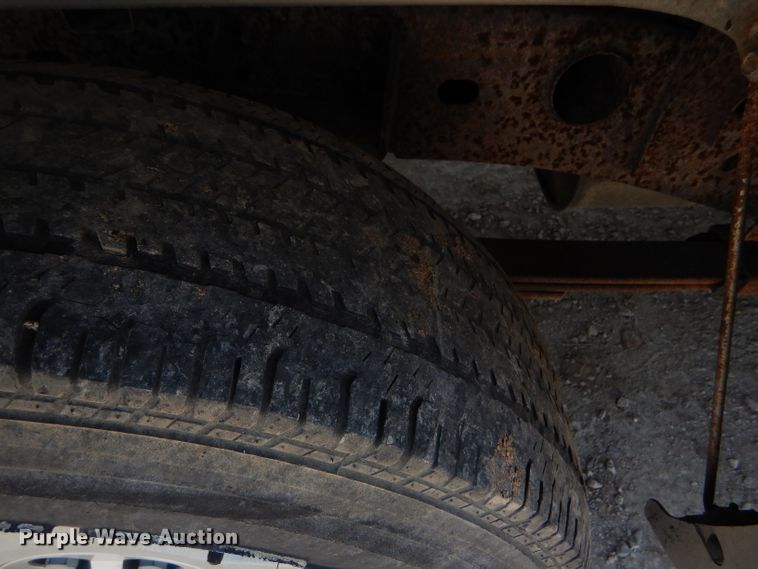 image for item FG9770 2004 Chevrolet Silverado 1500 Crew Cab pickup truck