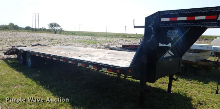 image for item FG9778 2011 PJ equipment trailer