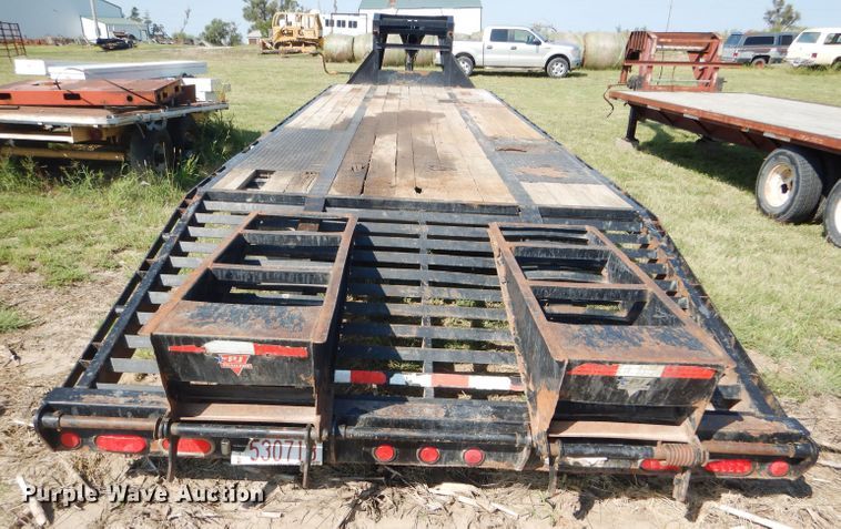 image for item FG9778 2011 PJ equipment trailer