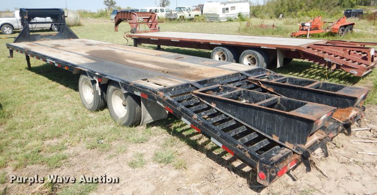 image for item FG9778 2011 PJ equipment trailer