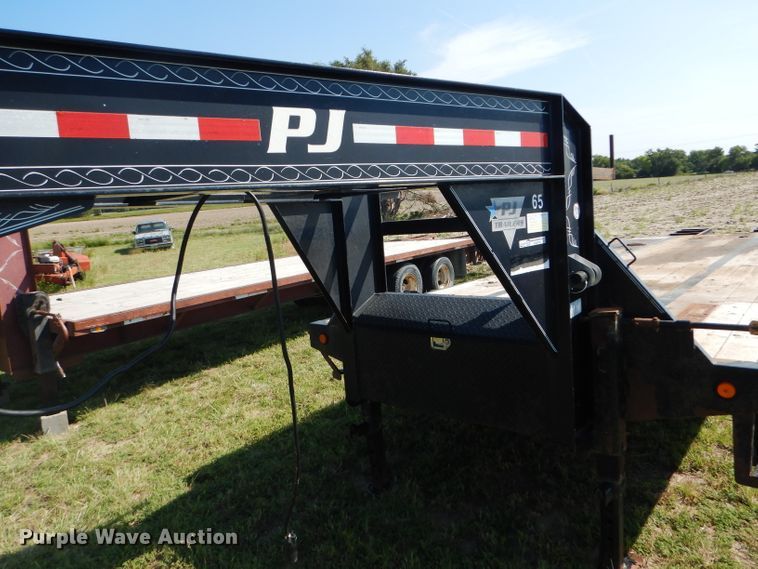 image for item FG9778 2011 PJ equipment trailer