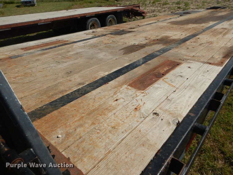 image for item FG9778 2011 PJ equipment trailer