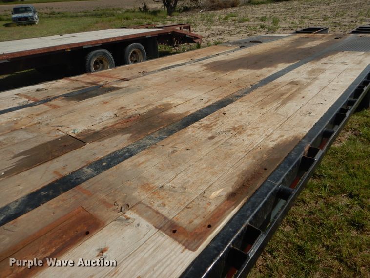 image for item FG9778 2011 PJ equipment trailer