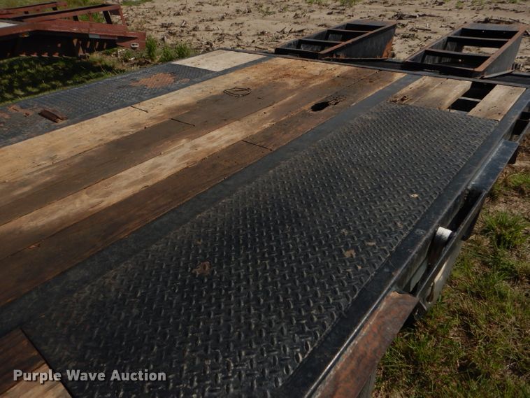 image for item FG9778 2011 PJ equipment trailer