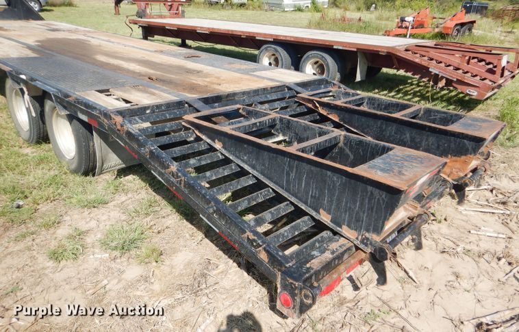 image for item FG9778 2011 PJ equipment trailer