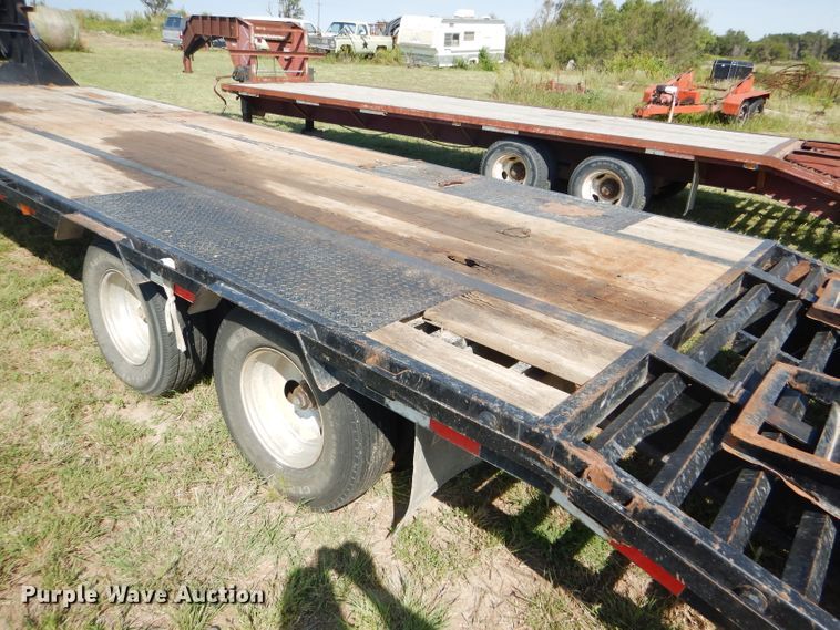 image for item FG9778 2011 PJ equipment trailer