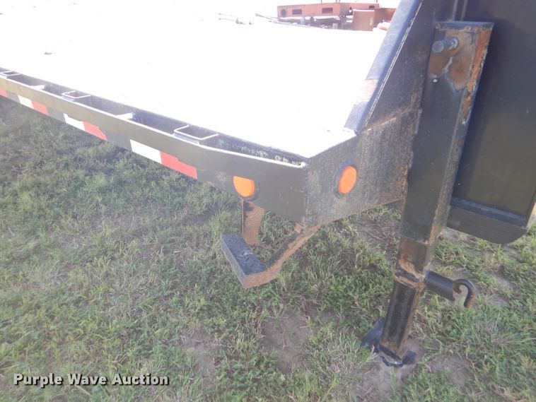 image for item FG9778 2011 PJ equipment trailer