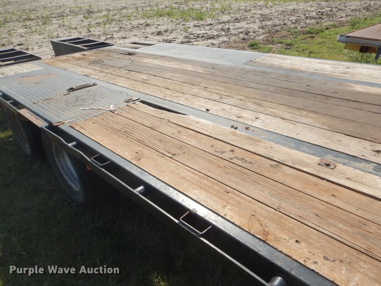 image for item FG9778 2011 PJ equipment trailer