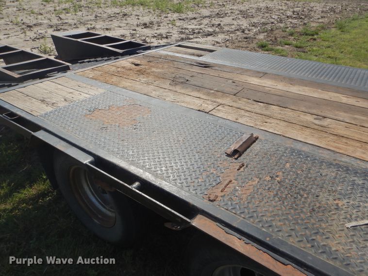 image for item FG9778 2011 PJ equipment trailer