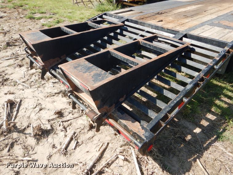 image for item FG9778 2011 PJ equipment trailer