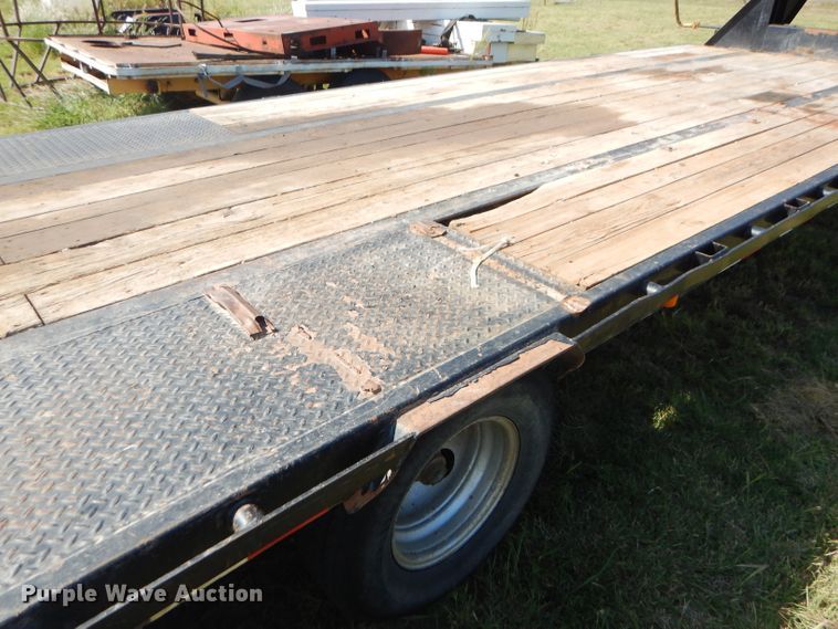 image for item FG9778 2011 PJ equipment trailer