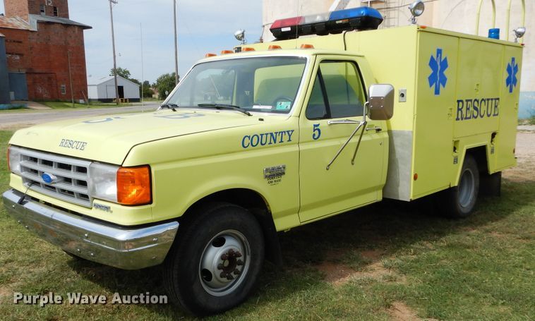 image for item FK9751 1991 Ford F350 utility bed pickup truck