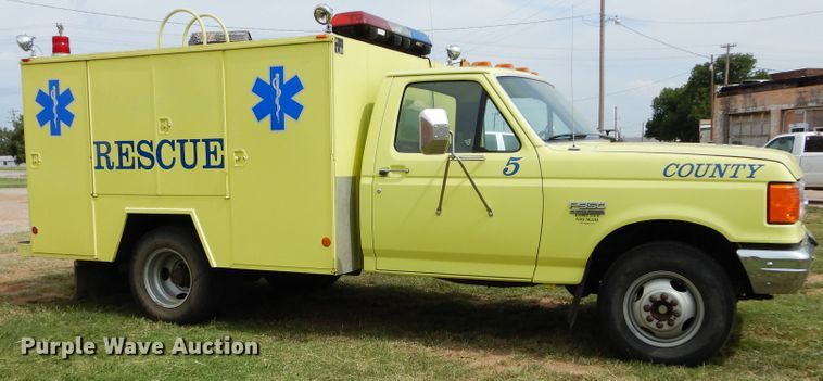 image for item FK9751 1991 Ford F350 utility bed pickup truck