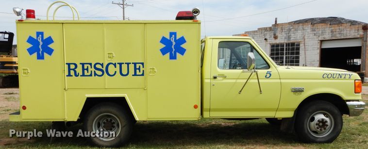 image for item FK9751 1991 Ford F350 utility bed pickup truck