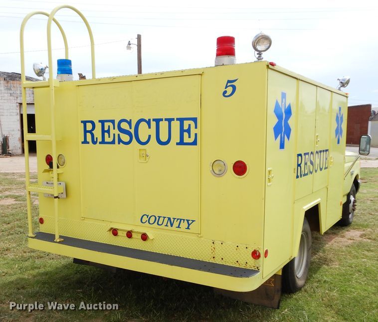 image for item FK9751 1991 Ford F350 utility bed pickup truck