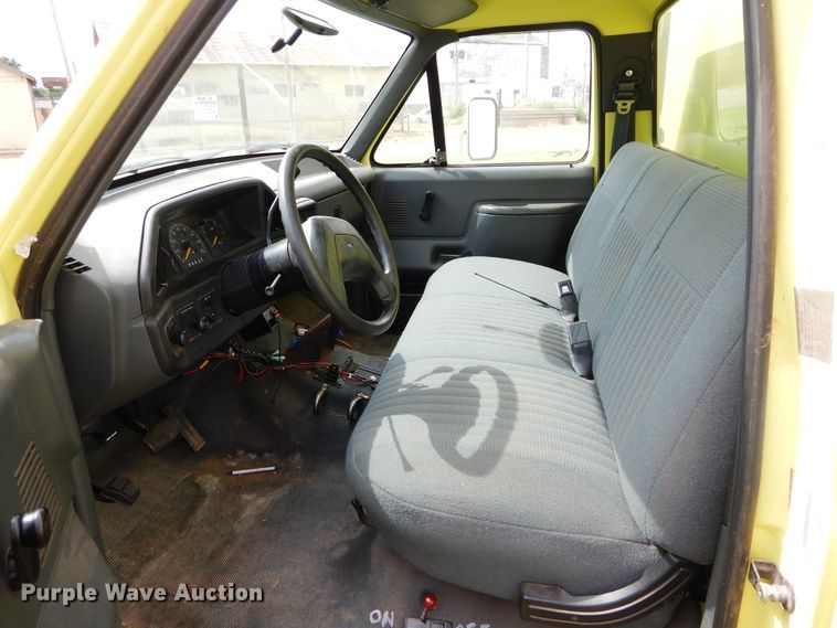 image for item FK9751 1991 Ford F350 utility bed pickup truck