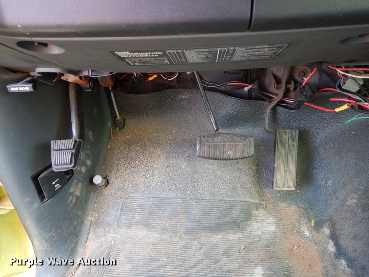 image for item FK9751 1991 Ford F350 utility bed pickup truck