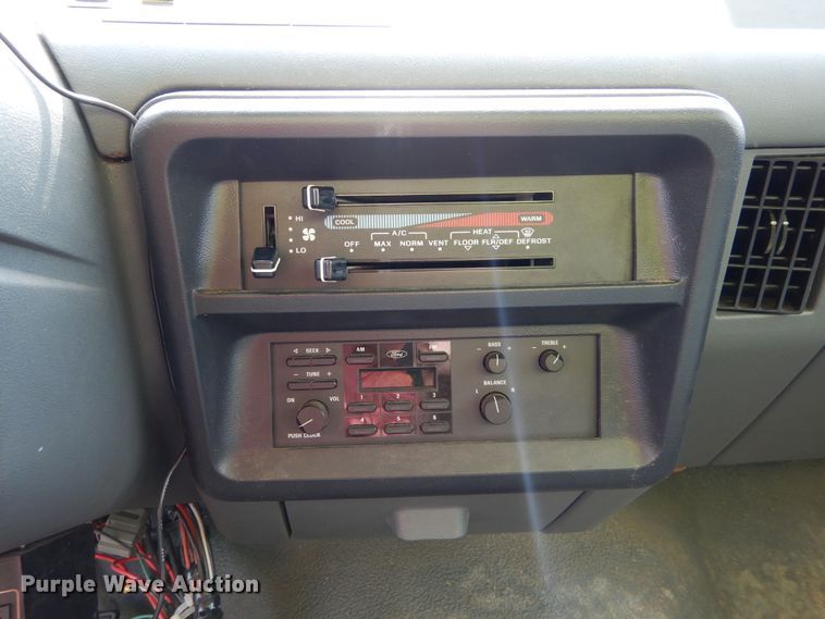 image for item FK9751 1991 Ford F350 utility bed pickup truck