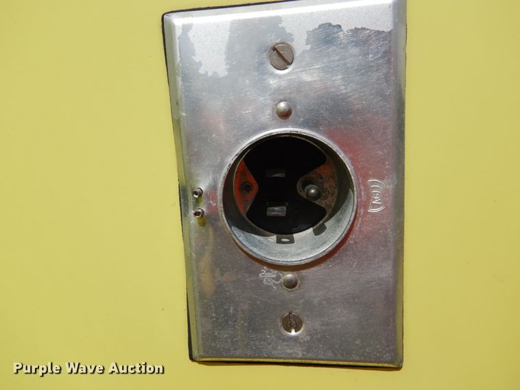 image for item FK9751 1991 Ford F350 utility bed pickup truck