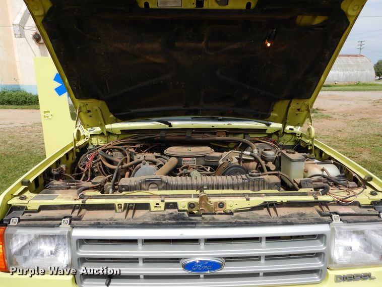 image for item FK9751 1991 Ford F350 utility bed pickup truck