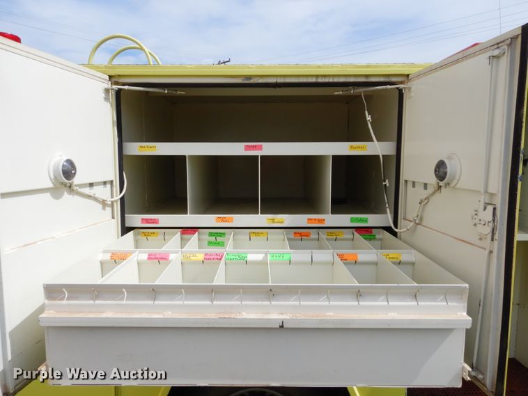 image for item FK9751 1991 Ford F350 utility bed pickup truck